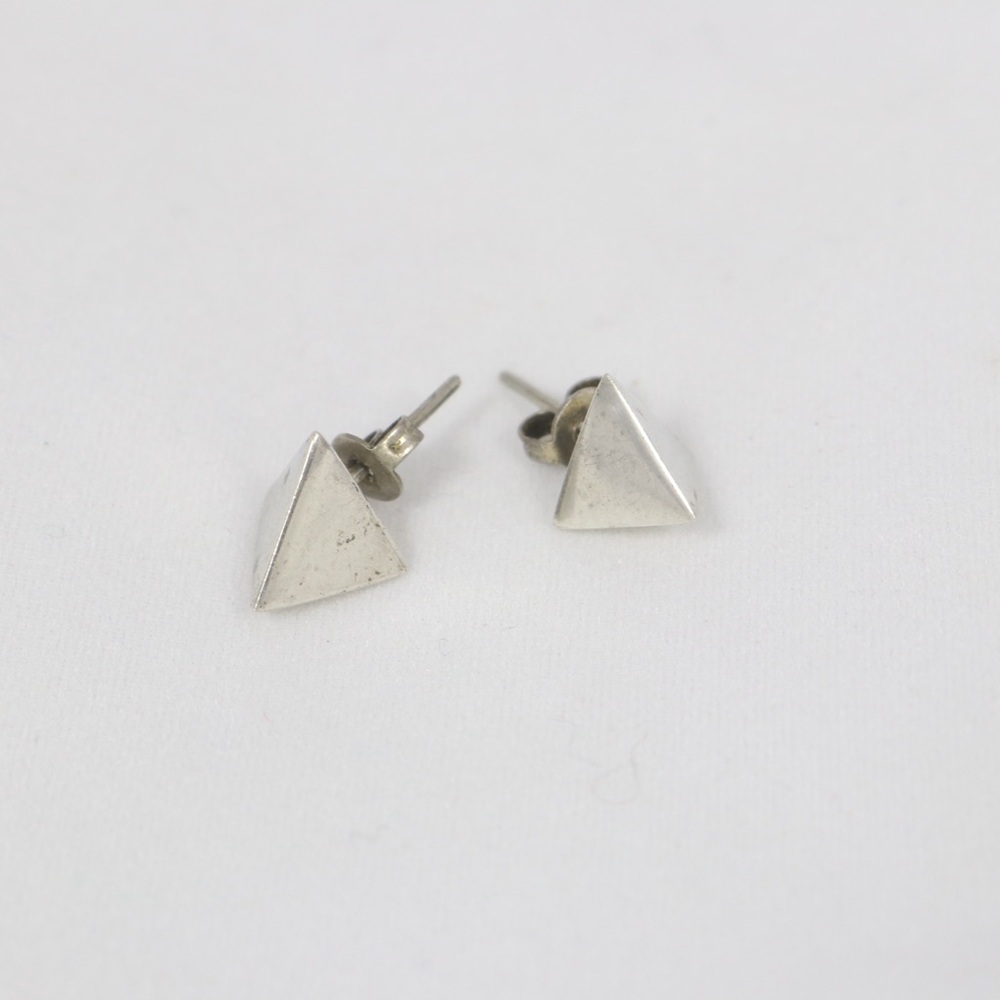 925 Silver Pyramid Earrings